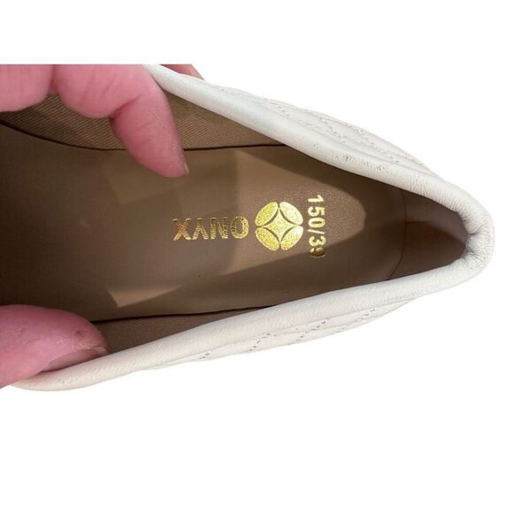 Onyx Quilted Cream Loafers Size 8.5 - Picture 8 of 8